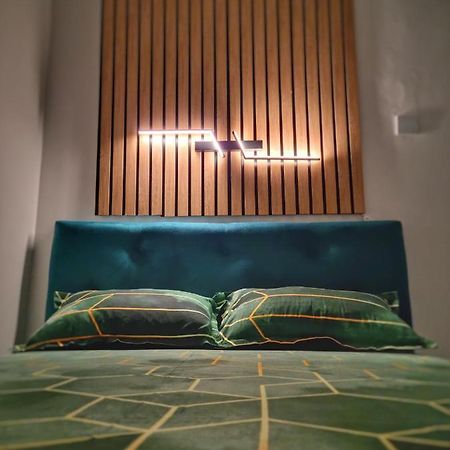 15. Little Studio Apartment Букурещ Екстериор снимка