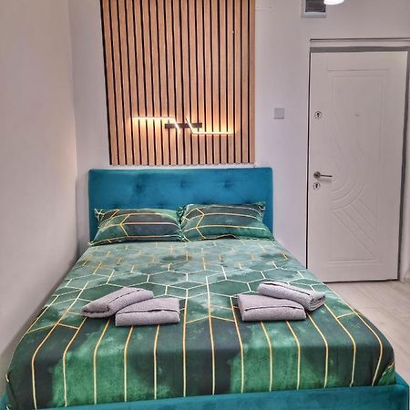 15. Little Studio Apartment Букурещ Екстериор снимка
