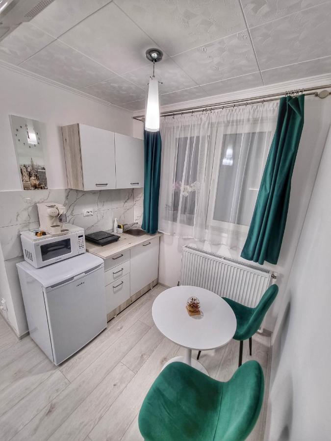 15. Little Studio Apartment Букурещ Екстериор снимка