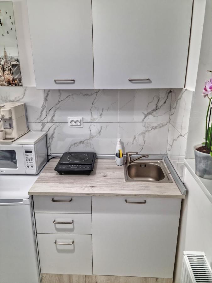 15. Little Studio Apartment Букурещ Екстериор снимка